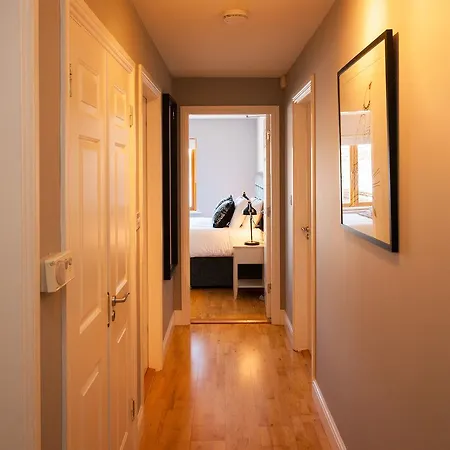 Apartment 290 - *