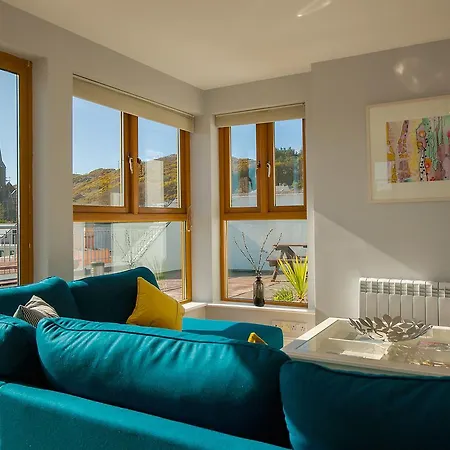 Apartment 290 -