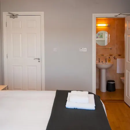 Apartment 290 -